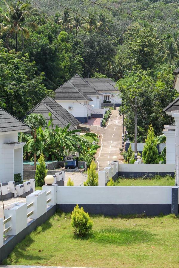Irinjalakuda Magic Land Resorts Athirapally المظهر الخارجي الصورة