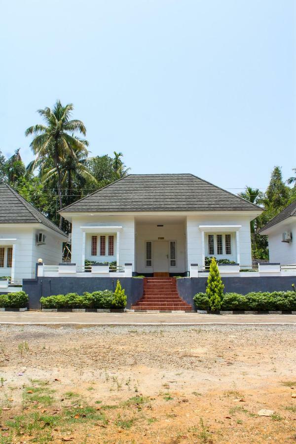 Irinjalakuda Magic Land Resorts Athirapally المظهر الخارجي الصورة